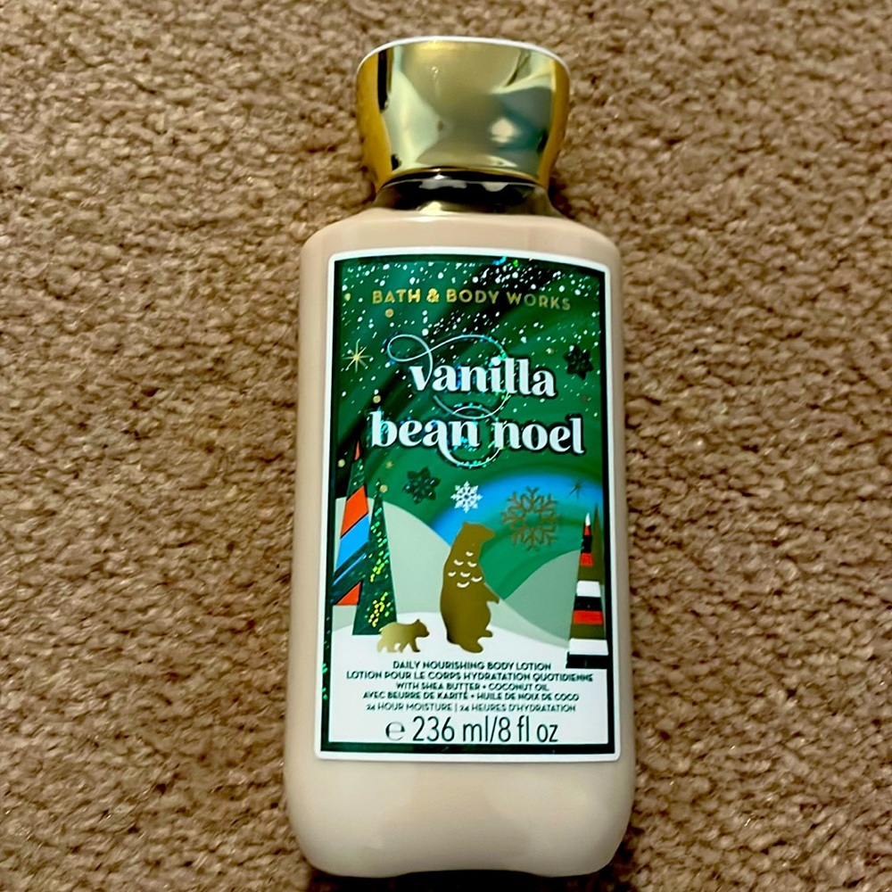 💜 HOST PICK 💜 Bath & Body Works Vanilla Bean Noel Body Lotion